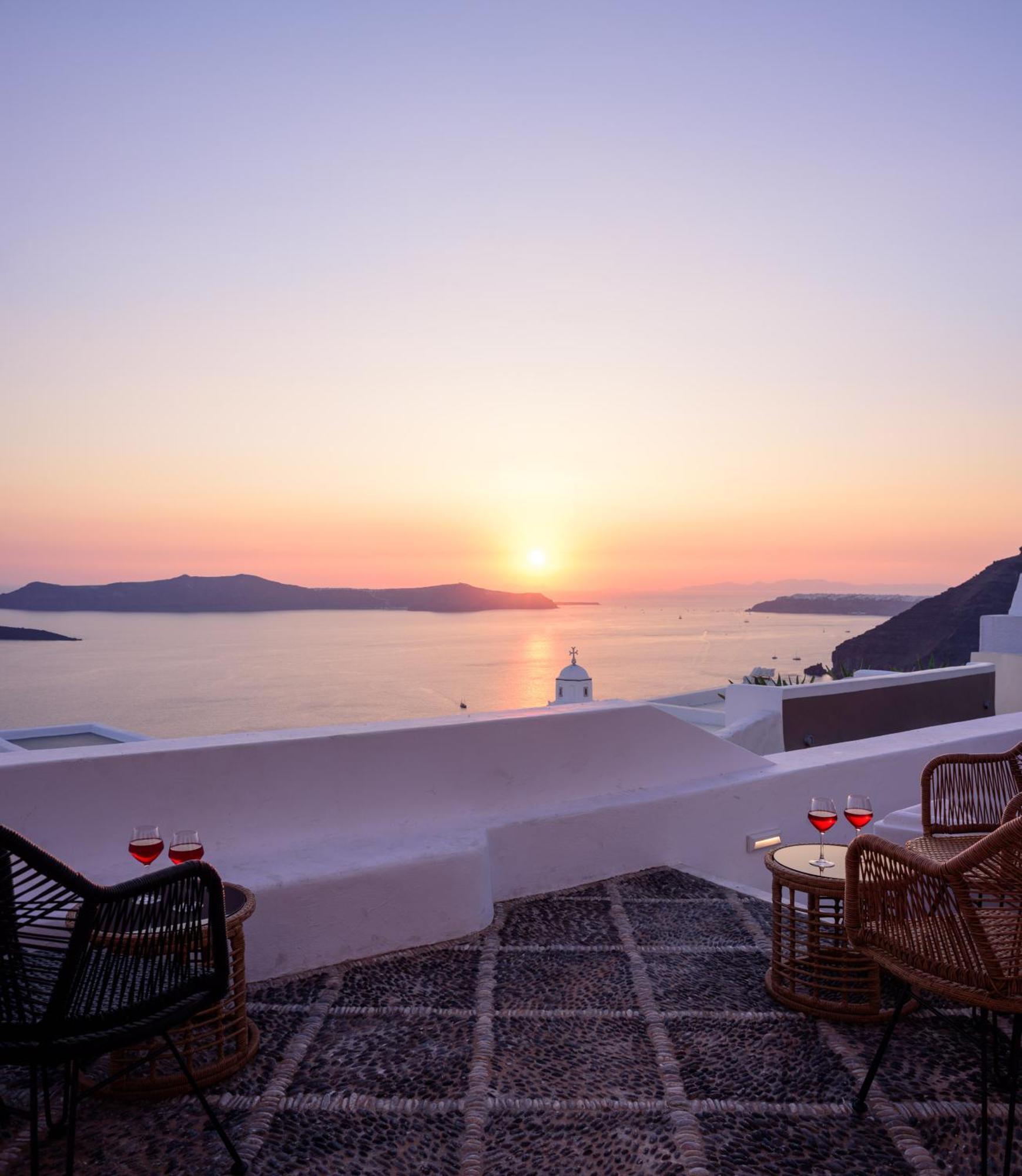 Anemos Family Suites Fira  Exterior foto