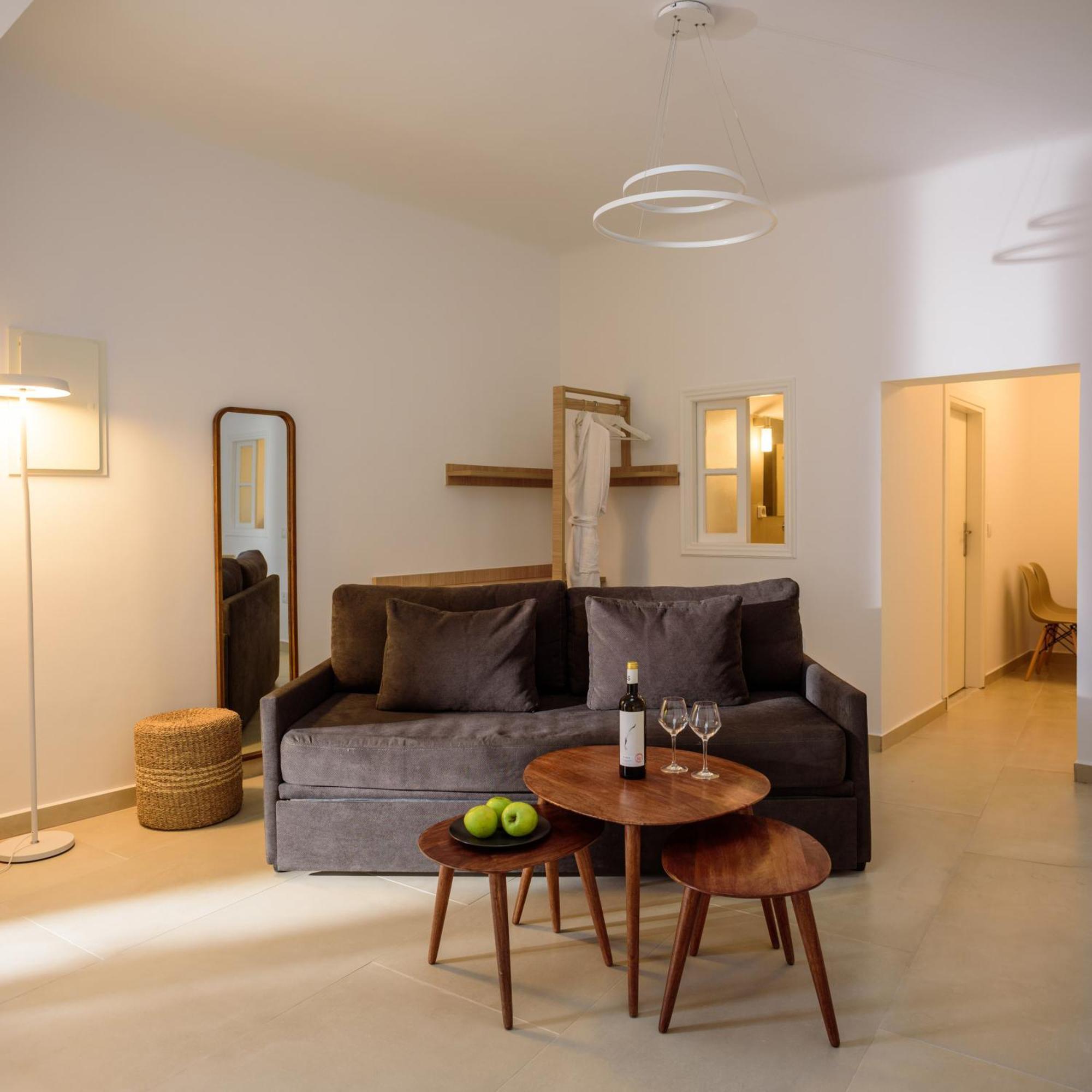 Anemos Family Suites Fira  Exterior foto